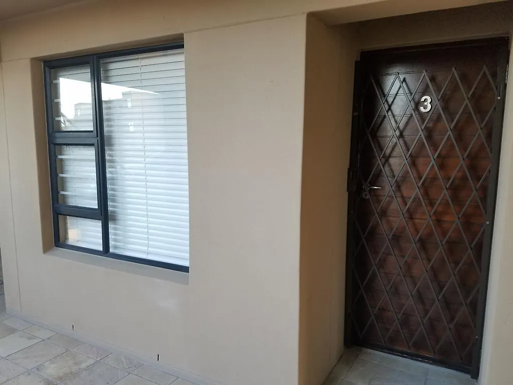 Sandy Bay Hotel Bloubergstrand Apartment